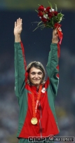 Оксана Менькова (Белоруссия) олимпийская чемпионка по метанию молота
