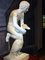 Статуя мальчика с гусем Помпеи I в