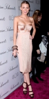 Блэйк Лавли в Versace Самые стильные платья 2010 года